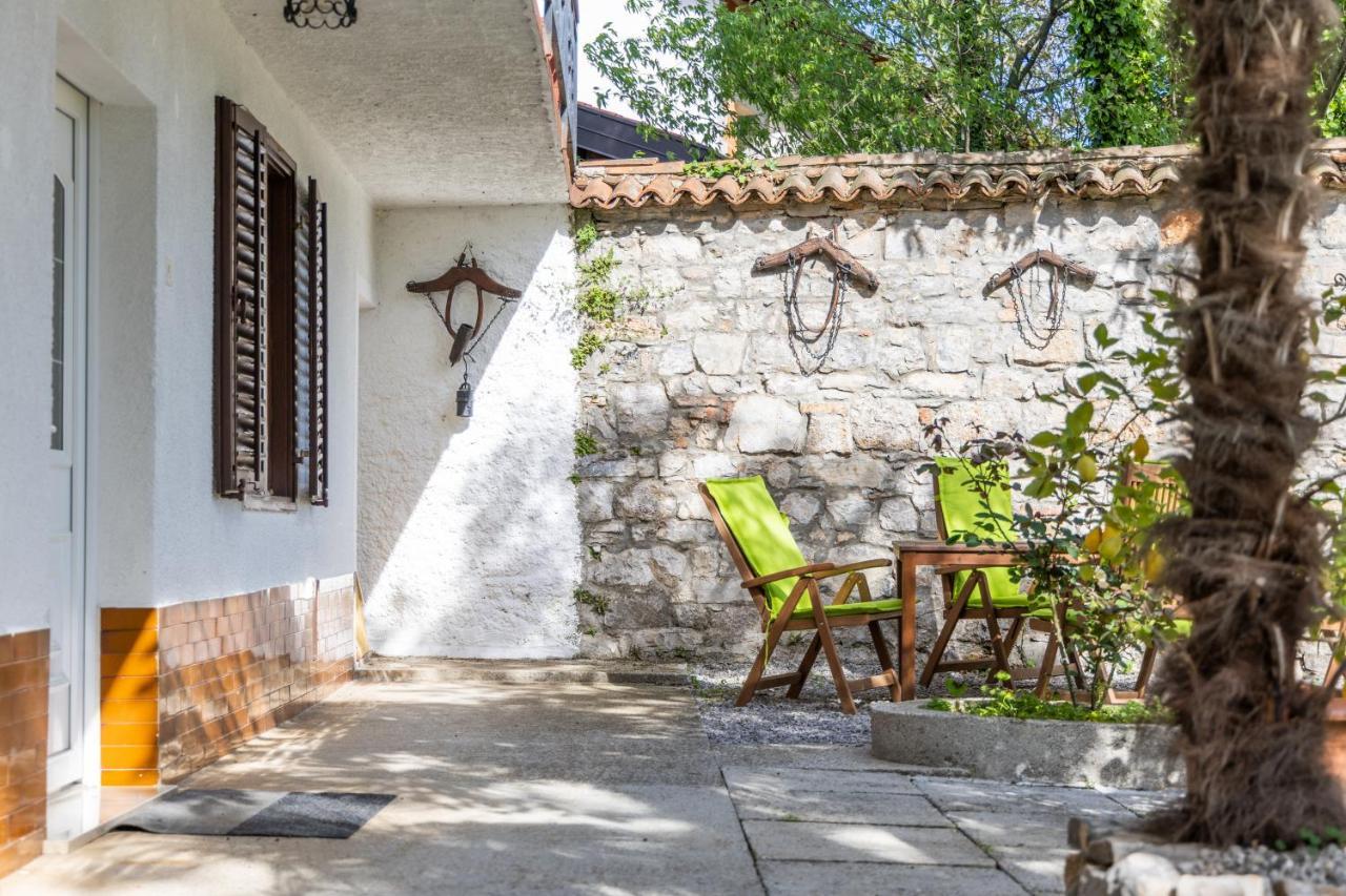 Bed and Breakfast Domacija Mirko Miren Exterior foto